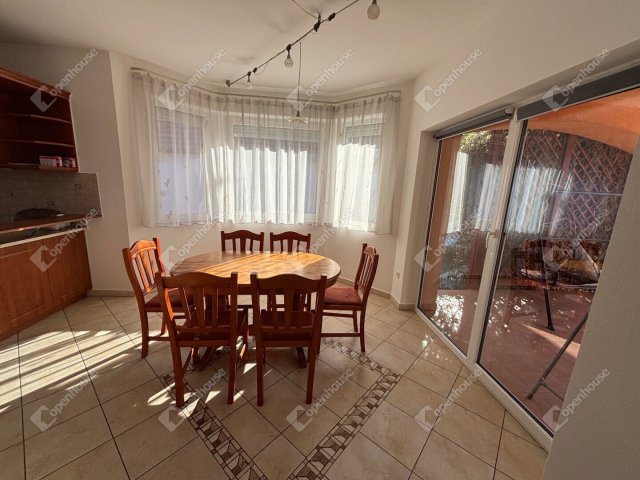 Kiadó családi ház, albérlet, Győrött 300 E Ft / hó, 4 szobás