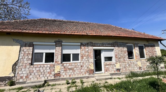 Eladó családi ház, Kötegyánon 6.5 M Ft, 3 szobás