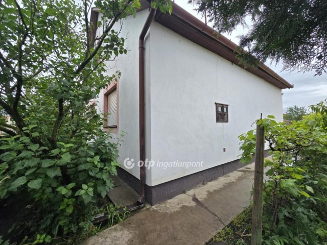Eladó családi ház, Tetétlenen 11.5 M Ft, 2 szobás
