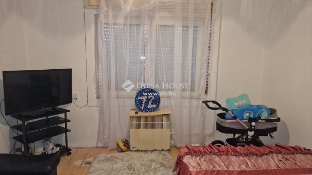 Eladó családi ház, Jászfényszarun 35 M Ft, 3 szobás