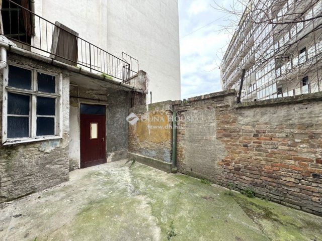 Eladó téglalakás, Budapesten, VIII. kerületben 29.9 M Ft