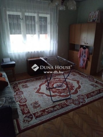 Eladó családi ház, Hatvanban 80 M Ft, 2 szobás