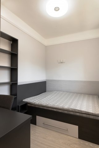 Kiadó téglalakás, albérlet, Debrecenben, Petőfi téren