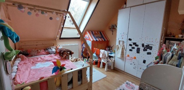 Eladó téglalakás, Egerben 46 M Ft, 1+3 szobás