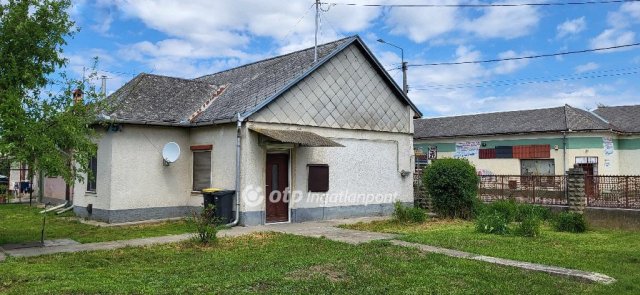 Eladó családi ház, Berettyóújfaluban 25.9 M Ft, 3 szobás