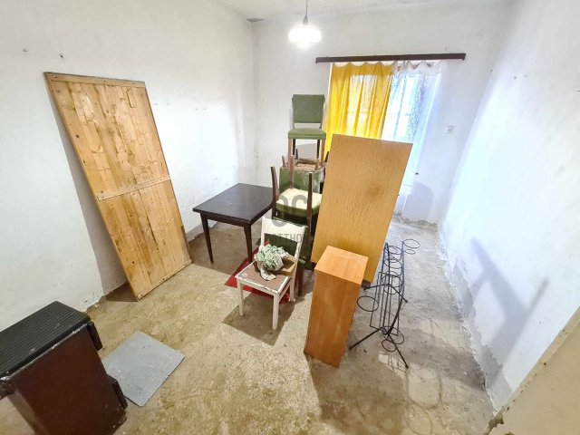Eladó ikerház, Devecseren 18.5 M Ft, 2 szobás