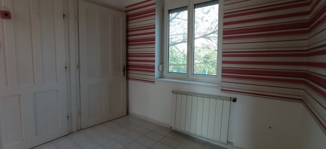 Eladó családi ház, Veszprémben 110 M Ft, 3 szobás