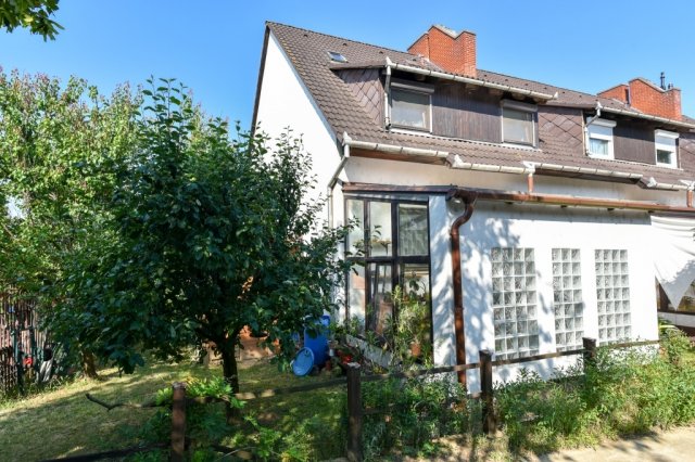 Eladó sorház, Veszprémben 94.9 M Ft, 3+2 szobás
