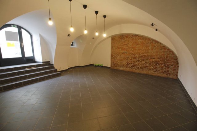 Eladó üzlethelyiség, Sopronban 39.99 M Ft / költözzbe.hu