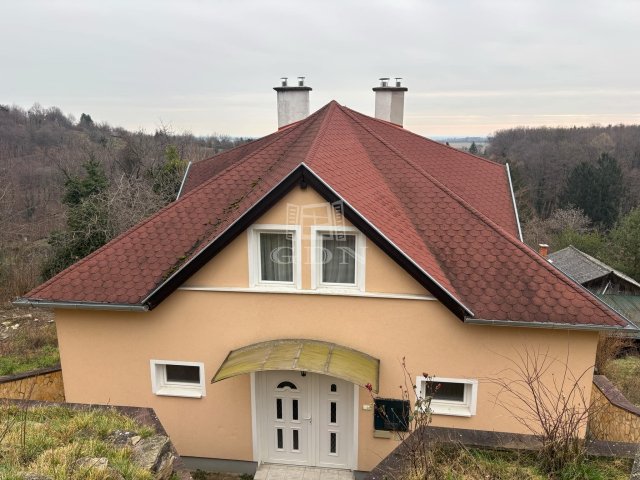 Eladó családi ház, Kőszegen 109 M Ft, 5 szobás