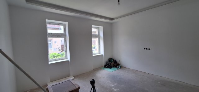 Eladó téglalakás, Budapesten, XV. kerületben 96 M Ft, 4 szobás