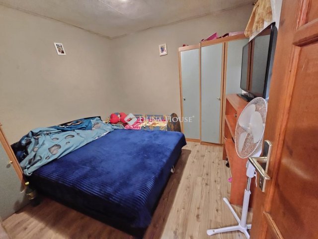 Eladó családi ház, Enyingen 25.9 M Ft, 4 szobás