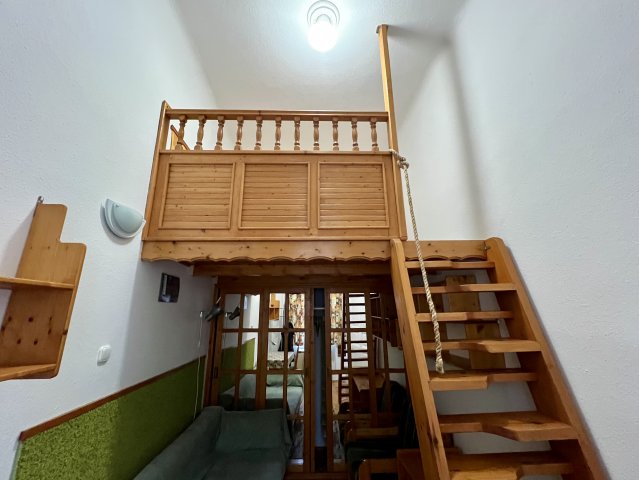 Eladó téglalakás, Budapesten, VI. kerületben 65 M Ft, 2 szobás