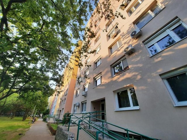 Eladó panellakás, Budapesten, XV. kerületben 75 M Ft, 3 szobás