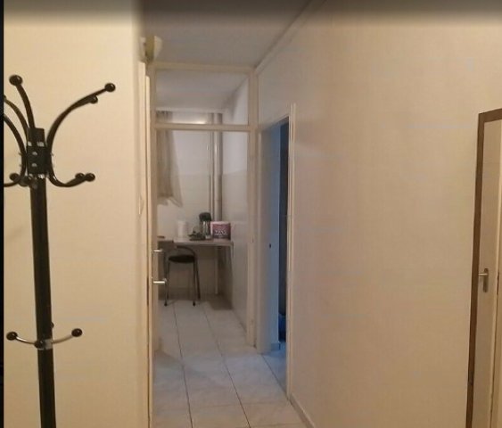 Eladó panellakás, Debrecenben 79.9 M Ft, 4 szobás