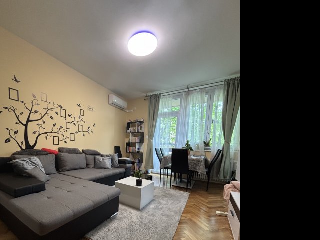 Eladó téglalakás, Szegeden 48.5 M Ft, 2 szobás