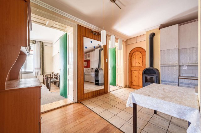 Eladó családi ház, Dunabogdányban 79 M Ft, 6 szobás