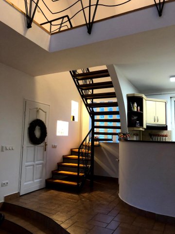 Eladó családi ház, Egerben 115 M Ft, 5 szobás