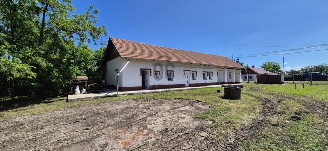 Eladó családi ház, Egyeken 29.9 M Ft, 3 szobás