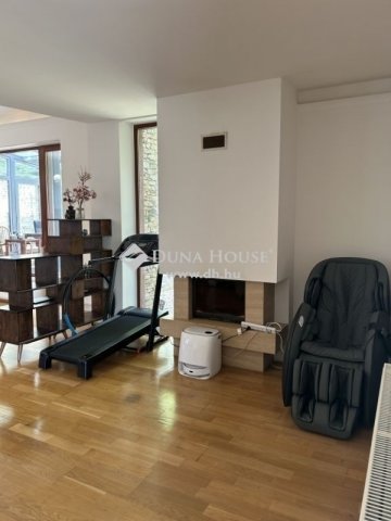 Eladó családi ház, Nagykovácsiban 350 M Ft, 5 szobás