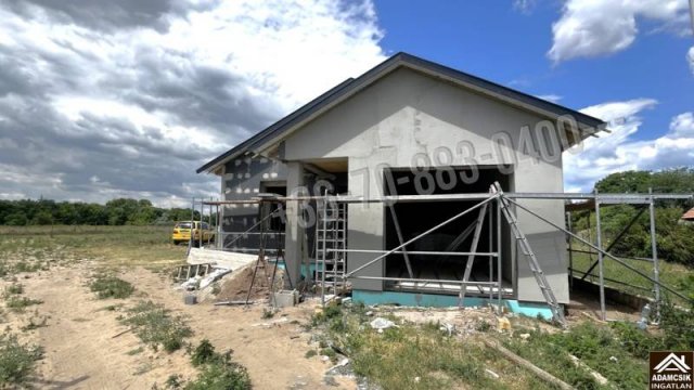 Eladó családi ház, Dabason 91.99 M Ft, 4 szobás