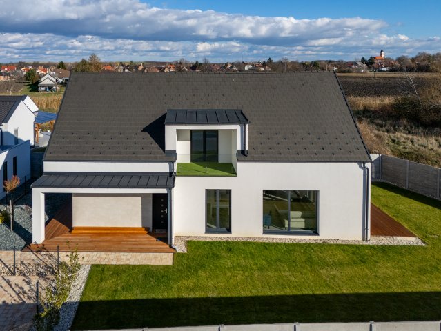 Eladó családi ház, Nyúlon, Tag utcában 1.57 M Ft, 4 szobás