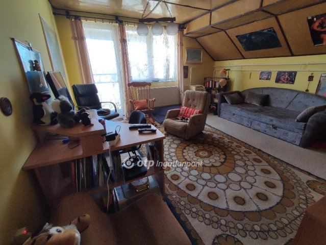 Eladó családi ház, Szegeden 89 M Ft, 4 szobás