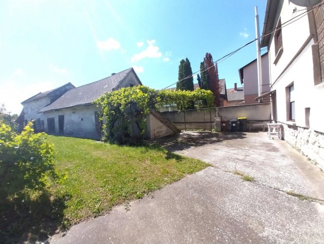 Eladó családi ház, Ácson 77 M Ft, 4 szobás