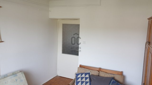 Eladó panellakás, Ózdon 9.8 M Ft, 2 szobás