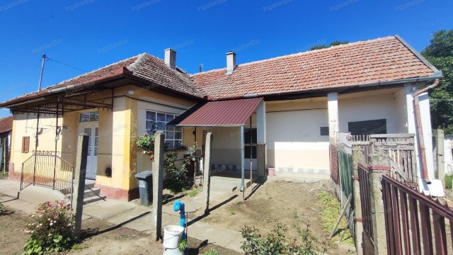 Eladó családi ház, Nagyecseden 7.8 M Ft, 2 szobás
