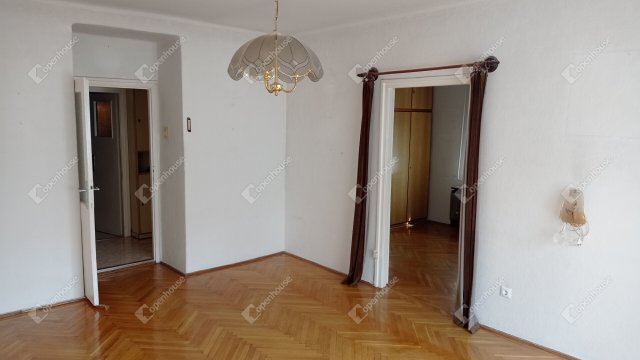 Eladó téglalakás, Zalaegerszegen 32.5 M Ft, 2 szobás