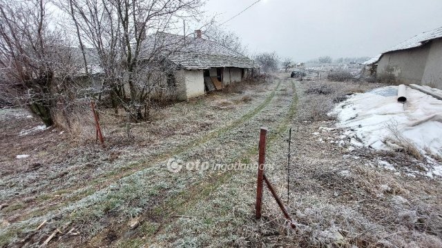 Eladó családi ház, Gyomaendrődön 2.9 M Ft, 1+1 szobás