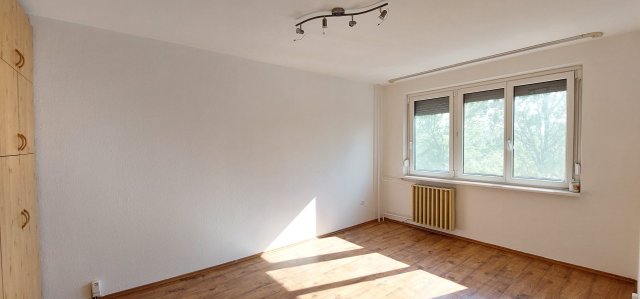 Kiadó téglalakás, albérlet, Tatabányán 150 E Ft / hó