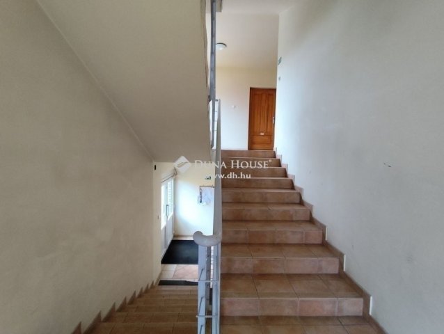 Eladó téglalakás, Budapesten, XVIII. kerületben 77 M Ft