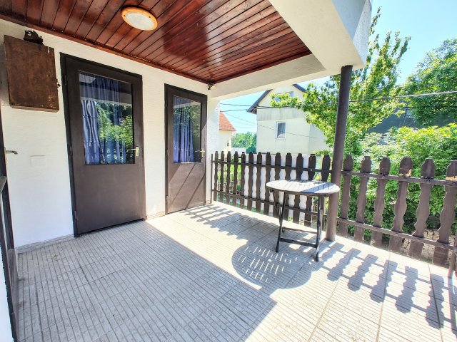 Eladó nyaraló, Szegeden 29 M Ft, 2 szobás / költözzbe.hu