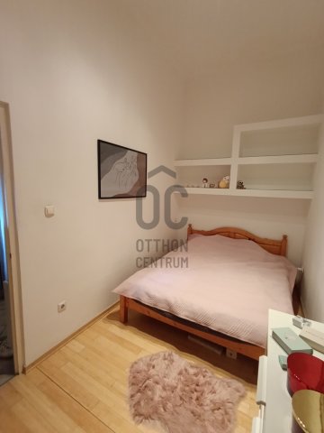 Eladó téglalakás, Budapesten, V. kerületben 90 M Ft, 2 szobás