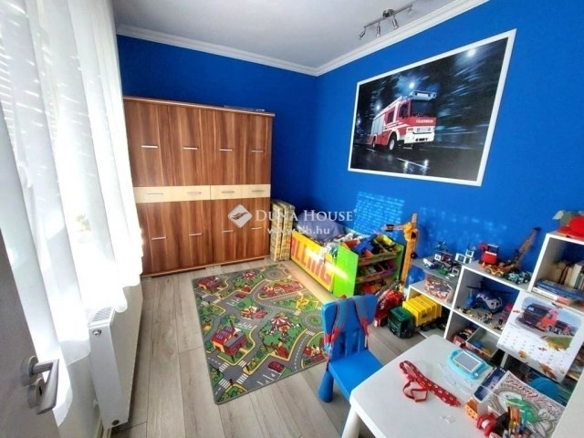 Eladó családi ház, Kecskeméten 74.5 M Ft, 4 szobás