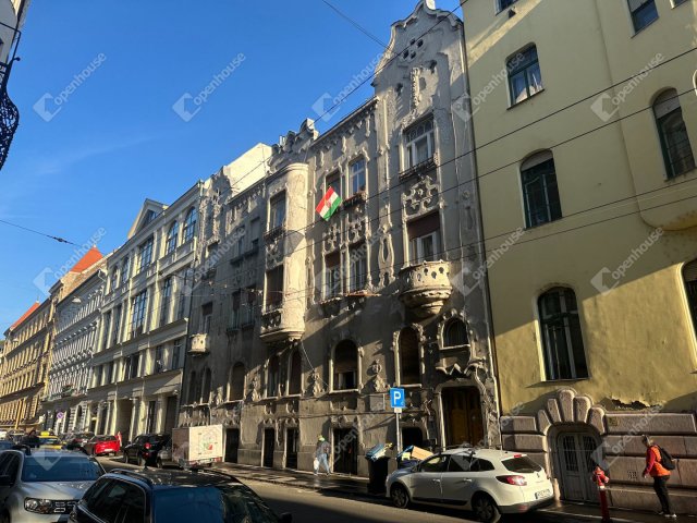 Eladó téglalakás, Budapesten, VI. kerületben 80 M Ft, 3 szobás