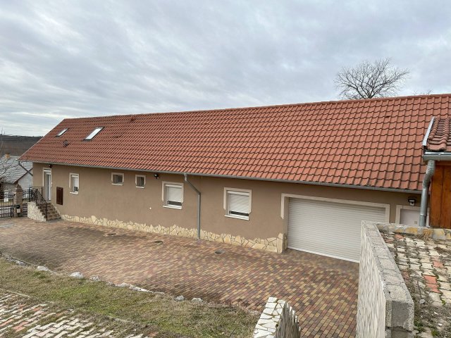 Eladó családi ház, Pamukon 59.5 M Ft, 3 szobás