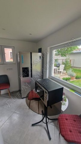 Kiadó családi ház, albérlet, Hódmezővásárhelyen 90 E Ft / hó
