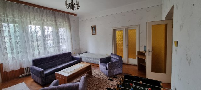 Eladó családi ház, Kiskunfélegyházán 66.9 M Ft, 5 szobás