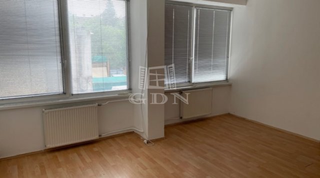 Kiadó iroda Budapest, XIV. kerület, Törökőr, B kat.Irodaház III.em. 335 m² iroda, 3. emelet