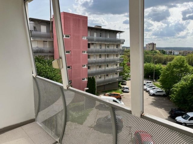 Eladó téglalakás, Pécsett 36.9 M Ft, 1 szobás