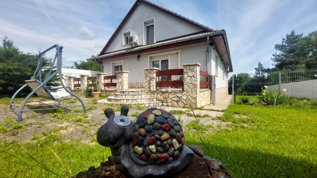 Eladó családi ház, Sülysápon 138 M Ft, 5 szobás
