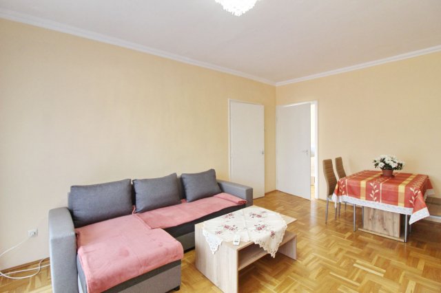 Kiadó téglalakás, albérlet, Debrecenben 380 E Ft / hó, 3 szobás