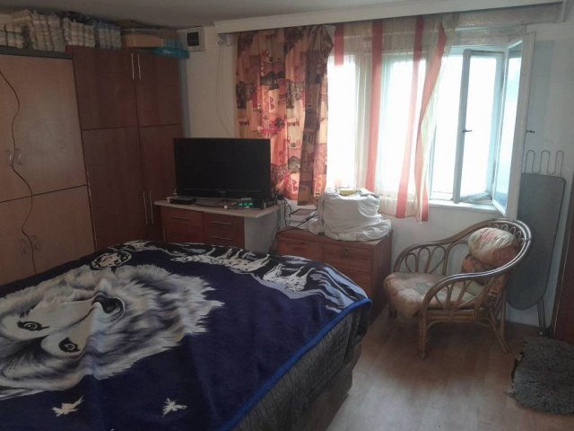 Eladó családi ház, Csömörön 34.99 M Ft, 1 szobás