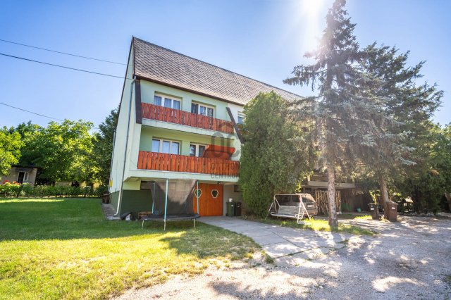 Eladó családi ház, Székesfehérvárott 74.9 M Ft, 4 szobás