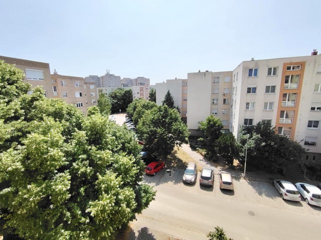 Eladó panellakás, Székesfehérvárott 41.5 M Ft, 2 szobás