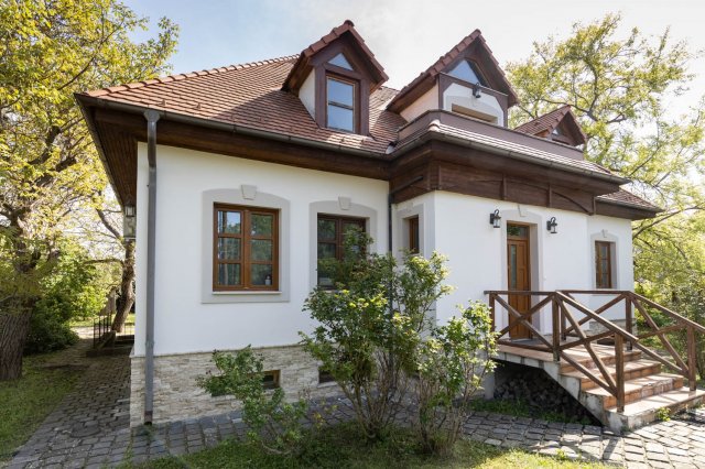 Eladó családi ház, Gárdonyban 159 M Ft, 7 szobás