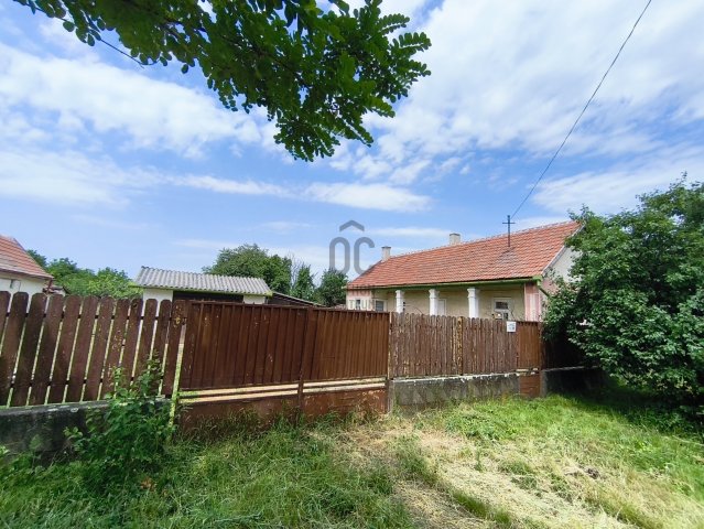 Eladó családi ház, Adácson 7.3 M Ft, 2 szobás